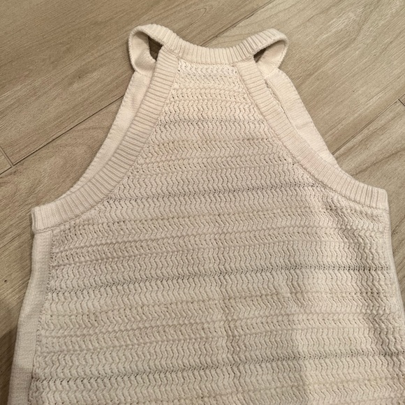 2 for $15 or $10 for single purchase - Gap white knit halter top - Picture 4 of 4